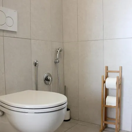 Coco's 3* בארי