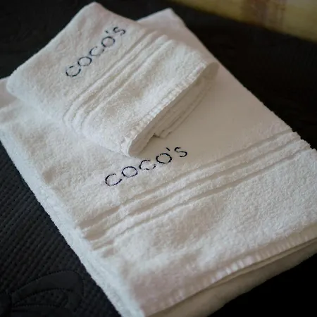 Coco's לינה וארוחת בוקר בארי